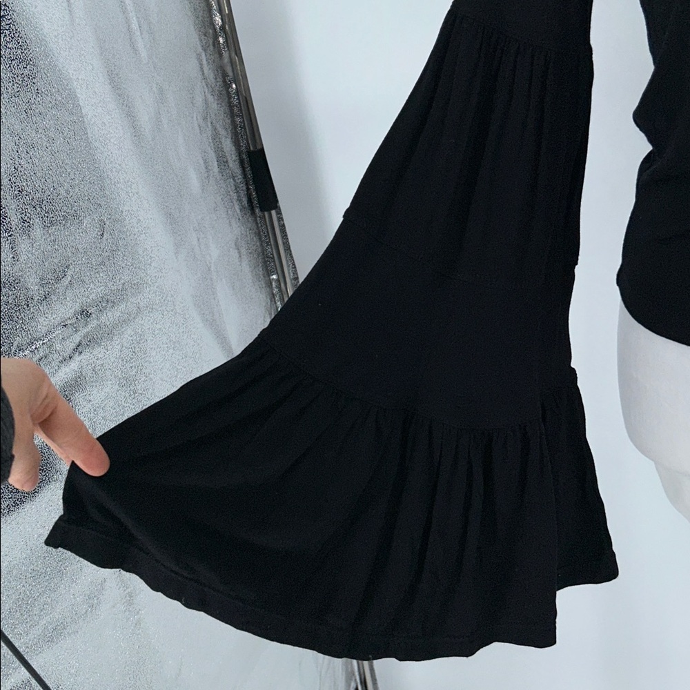 Free People Black Long Sleeve Top Babetown Black Bell Sleeve Size Small - Picture 4 of 10